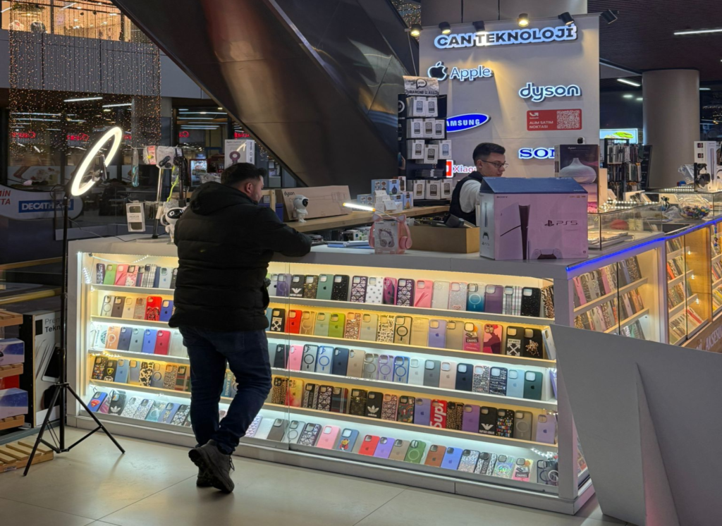 Trend Arena AVM şubesi, Can Teknoloji standı